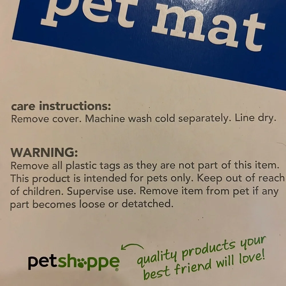 Pet Shoppe pet mat size 25”x19”
